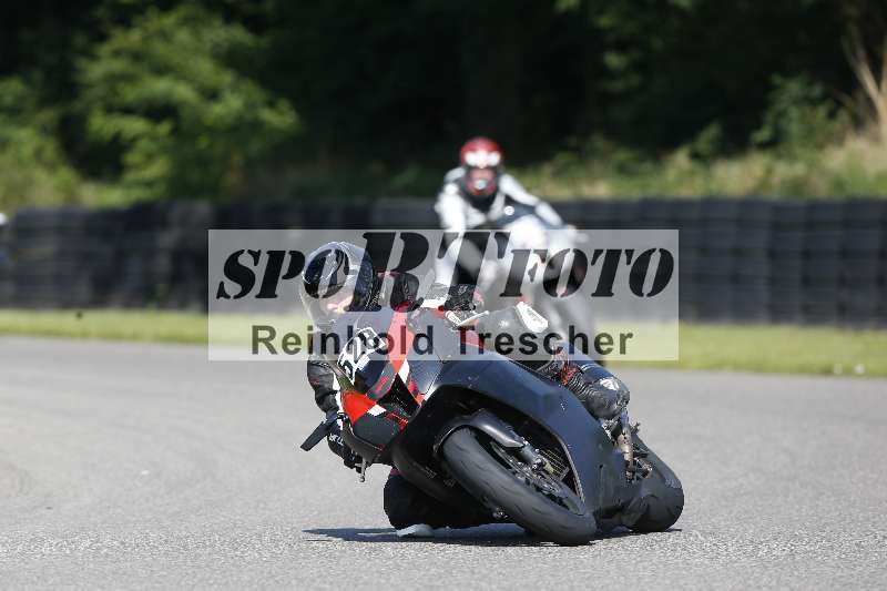 /44 09.08.2025 Plüss Moto Sport ADR/Freies Fahren/528